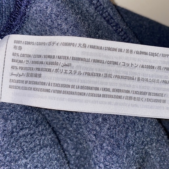 Hollister Small Navy Blue Pullover Sweater - Picture 12 of 14